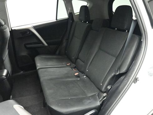 Used 2016 Toyota RAV4 LE image 15
