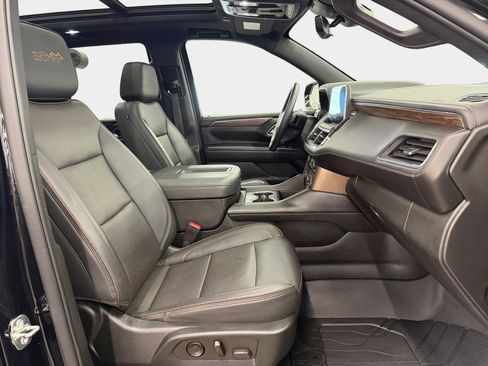 Used 2023 Chevrolet Tahoe High Country image 13