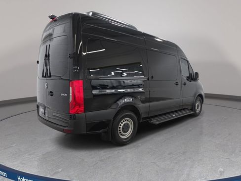 Used 2023 Mercedes-Benz Sprinter 2500 image 6