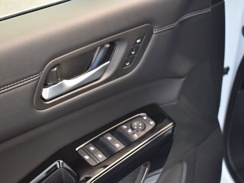 New 2026 Nissan Pathfinder Platinum FWD image 26