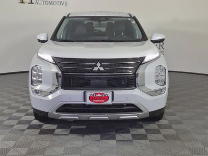 Used 2023 Mitsubishi Outlander SE