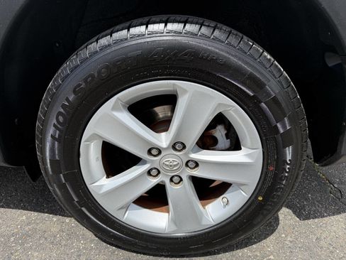 Used 2014 Toyota RAV4 XLE AWD/4WD image 17
