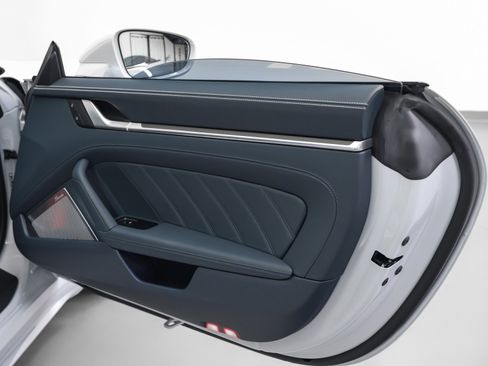 Used 2025 Porsche 911 Turbo S image 48