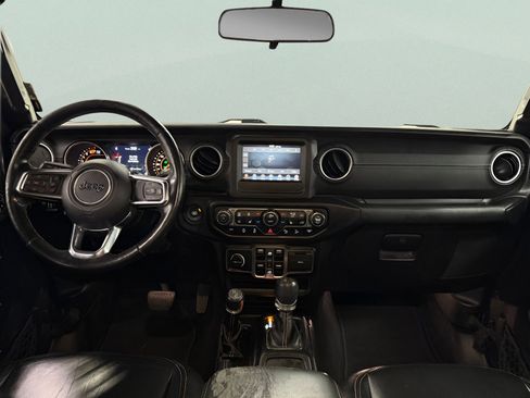 Used 2019 Jeep Wrangler Unlimited Sahara w/ Dual Top Group image 9