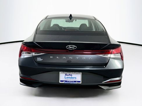 Used 2023 Hyundai Elantra SEL FWD image 6