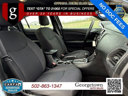 Used 2014 Chrysler 200 LX FWD image 19