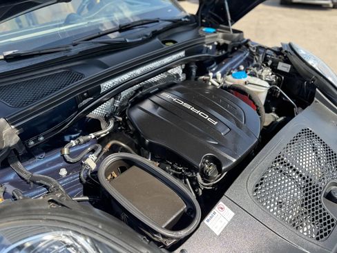 Used 2018 Porsche Macan Sport Edition image 42