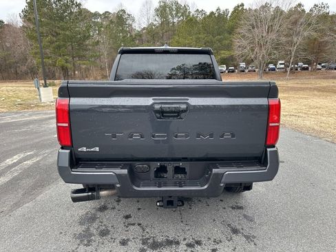 Used 2025 Toyota Tacoma SR5 image 6