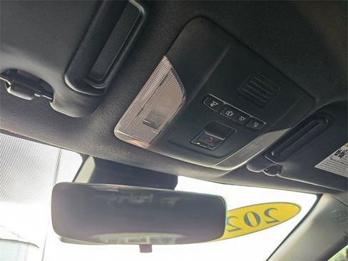 Used 2022 Toyota Corolla SE image 27