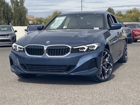 Used 2025 BMW 330i Sedan w/ Convenience Package image 3