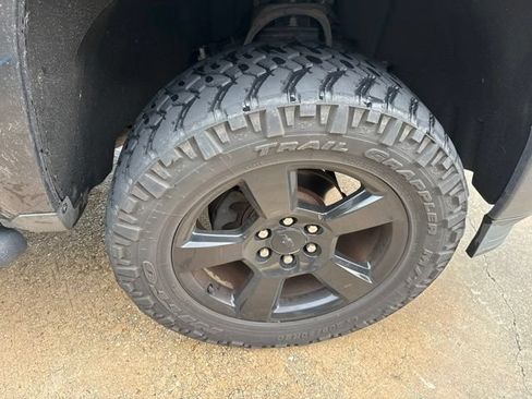 Used 2015 Chevrolet Silverado 1500 W/T RWD image 12