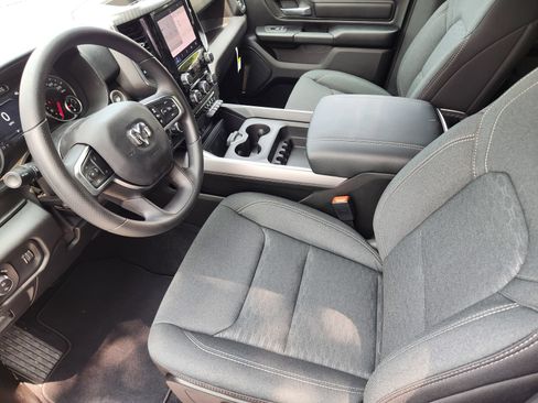 New 2026 RAM 1500 Express AWD/4WD image 12