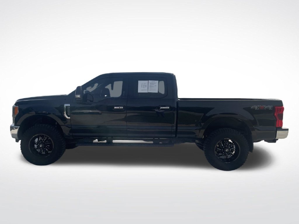 Used 2018 Ford F250 Lariat w/ Lariat Ultimate Package AWD/4WD image 3
