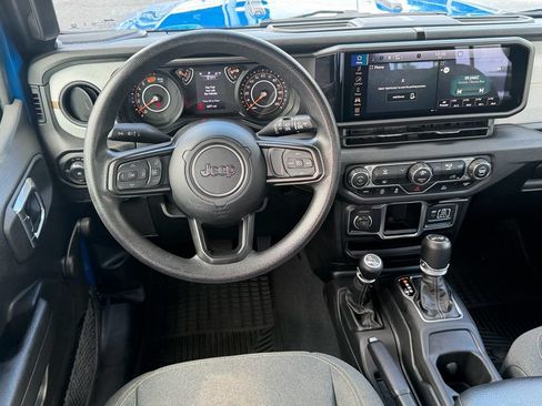 Used 2024 Jeep Wrangler Unlimited Sport AWD/4WD image 13