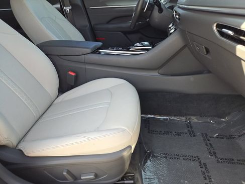 Certified 2021 Hyundai Sonata Limited FWD image 9