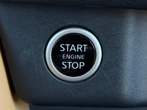 Used 2023 Nissan Rogue Platinum w/ Platinum Premium Package image 26