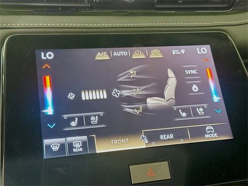 Used 2025 INFINITI QX80 Sensory image 13