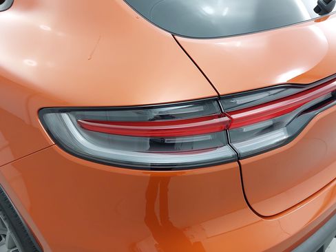 Used 2025 Porsche Macan image 35