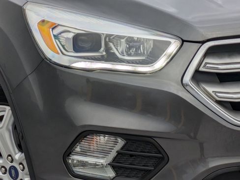 Used 2018 Ford Escape Titanium w/ Ford Safe & Smart Package FWD image 25