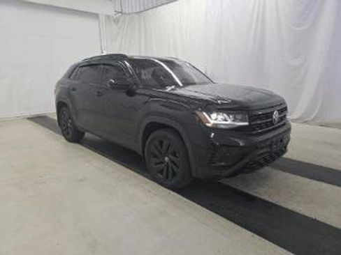 Used 2023 Volkswagen Atlas Cross Sport SE w/ Panoramic Sunroof Package AWD/4WD image 3