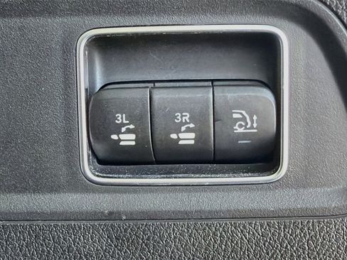Used 2022 Mercedes-Benz GLS 450 4MATIC image 13