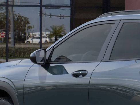 New 2026 Chevrolet Trax LT w/ Driver Confidence Package image 12