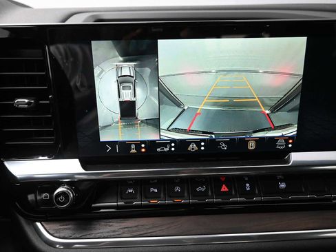 New 2026 GMC Sierra 1500 SLT w/ SLT Premium Plus Package image 14