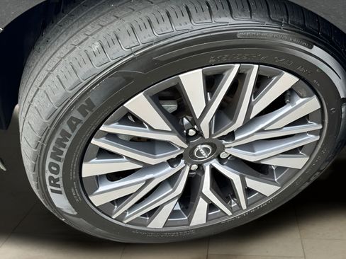 Used 2024 Nissan Altima 2.5 SV AWD/4WD image 20