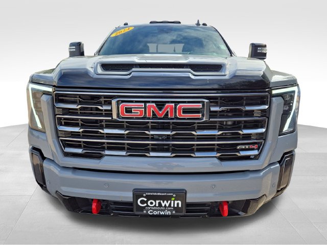 Used 2024 GMC Sierra 2500 AT4 w/ AT4 Premium Plus Package AWD/4WD image 4