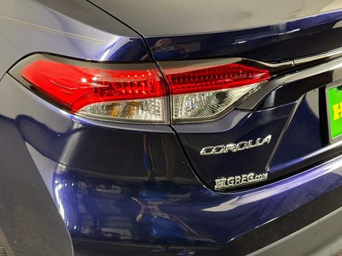 Used 2024 Toyota Corolla LE FWD image 35