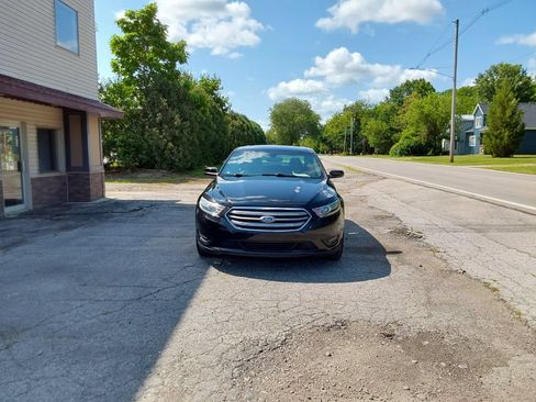 Used 2016 Ford Taurus SEL w/ Equipment Group 201A AWD/4WD image 3