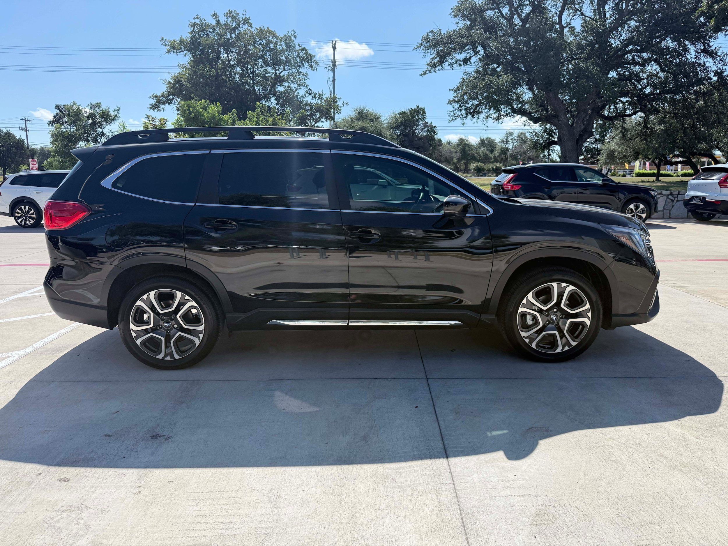 Used 2025 Subaru Ascent Limited AWD/4WD image 7