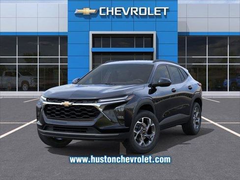 New 2026 Chevrolet Trax LT w/ LT Convenience Package FWD image 6