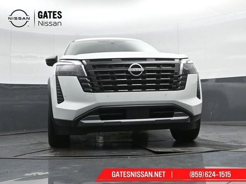 New 2026 Nissan Pathfinder SL image 42