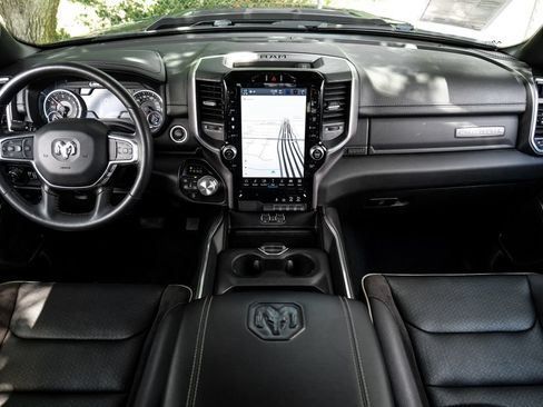 Used 2023 RAM 1500 Laramie AWD/4WD image 5