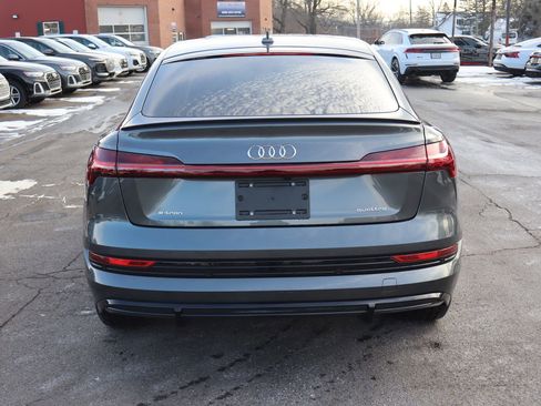 Used 2022 Audi e-tron Premium w/ Convenience Plus Package image 6