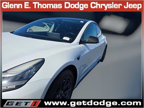 Used 2017 Tesla Model 3 Standard Range image 4