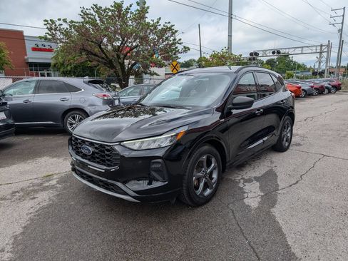 Used 2023 Ford Escape ST-Line w/ Tech Pack #1 FWD image 3