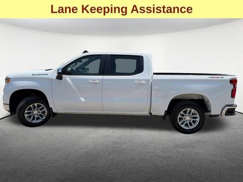 Used 2022 Chevrolet Silverado 1500 LT AWD/4WD image 5