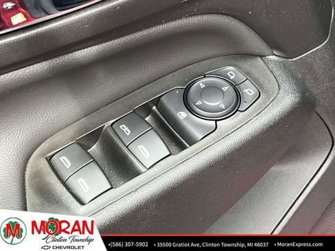 Used 2024 Chevrolet Equinox LT image 16