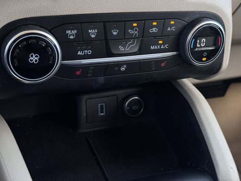 Used 2020 Ford Escape SEL image 22