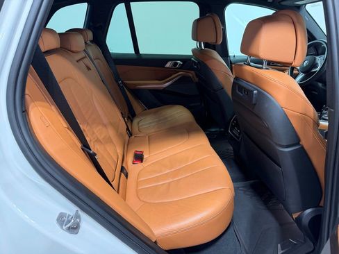 Used 2020 BMW X5 xDrive40i w/ M Sport Package image 40