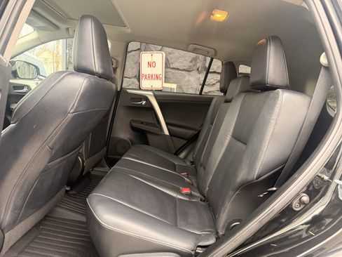 Used 2015 Toyota RAV4 Limited image 10