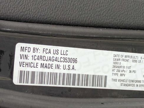 Certified 2020 Dodge Durango SXT AWD/4WD image 31