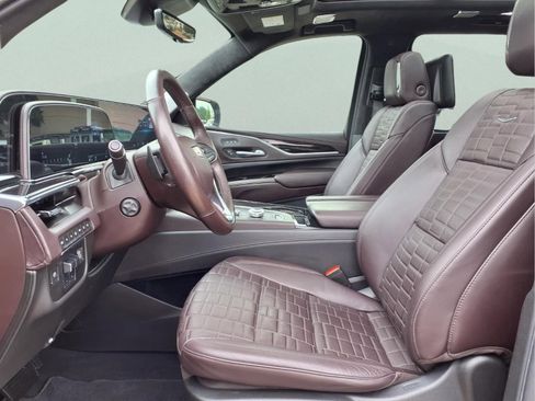 Used 2021 Cadillac Escalade ESV Sport Platinum AWD/4WD image 10
