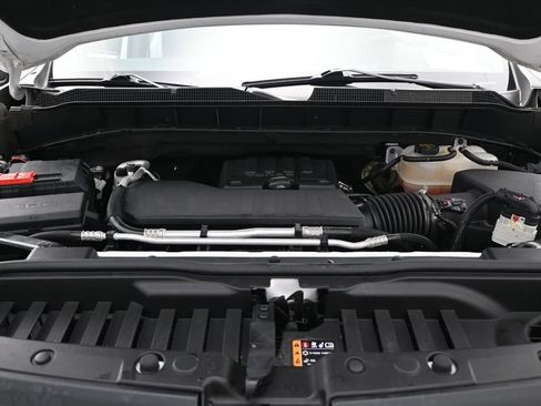 Used 2024 Chevrolet Silverado 1500 Custom RWD image 5