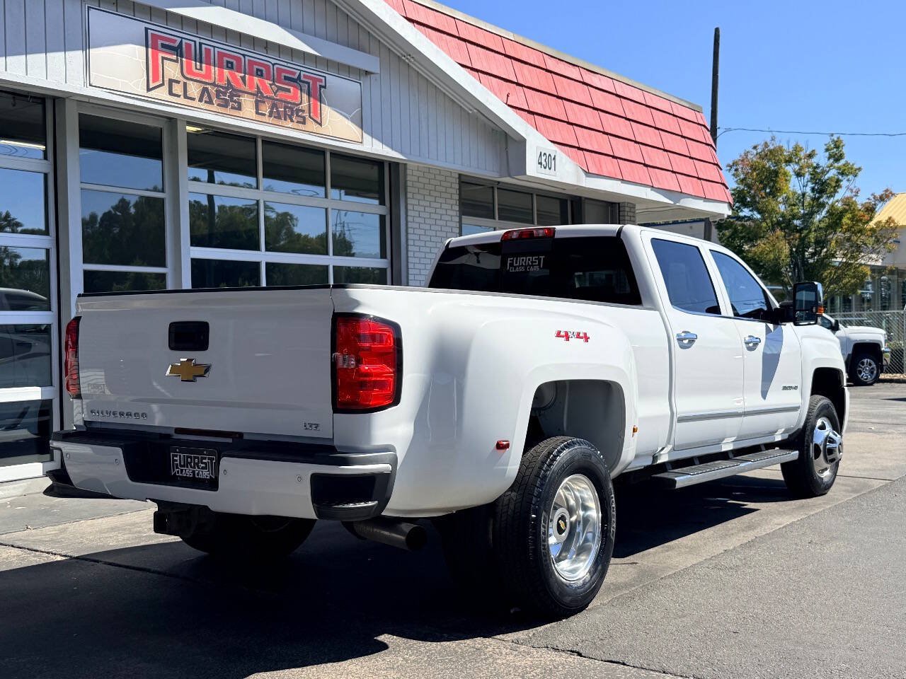 Used 2019 Chevrolet Silverado 3500 LTZ w/ LTZ Plus Package AWD/4WD image 3