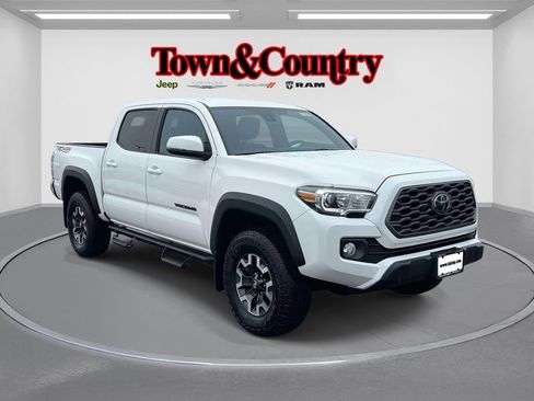 Used 2021 Toyota Tacoma TRD Off-Road image 1