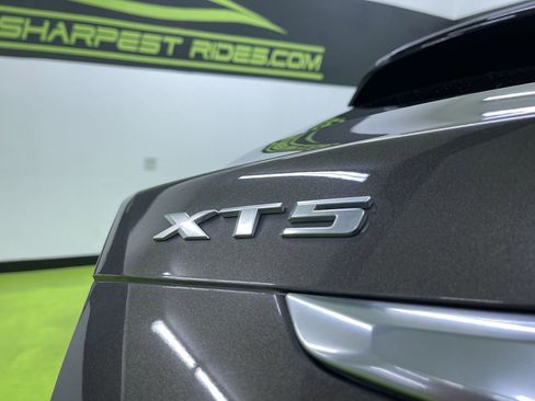 Used 2019 Cadillac XT5 FWD image 12