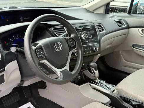 Used 2013 Honda Civic LX image 17